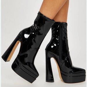 (New) Black Platform Ankle Boots